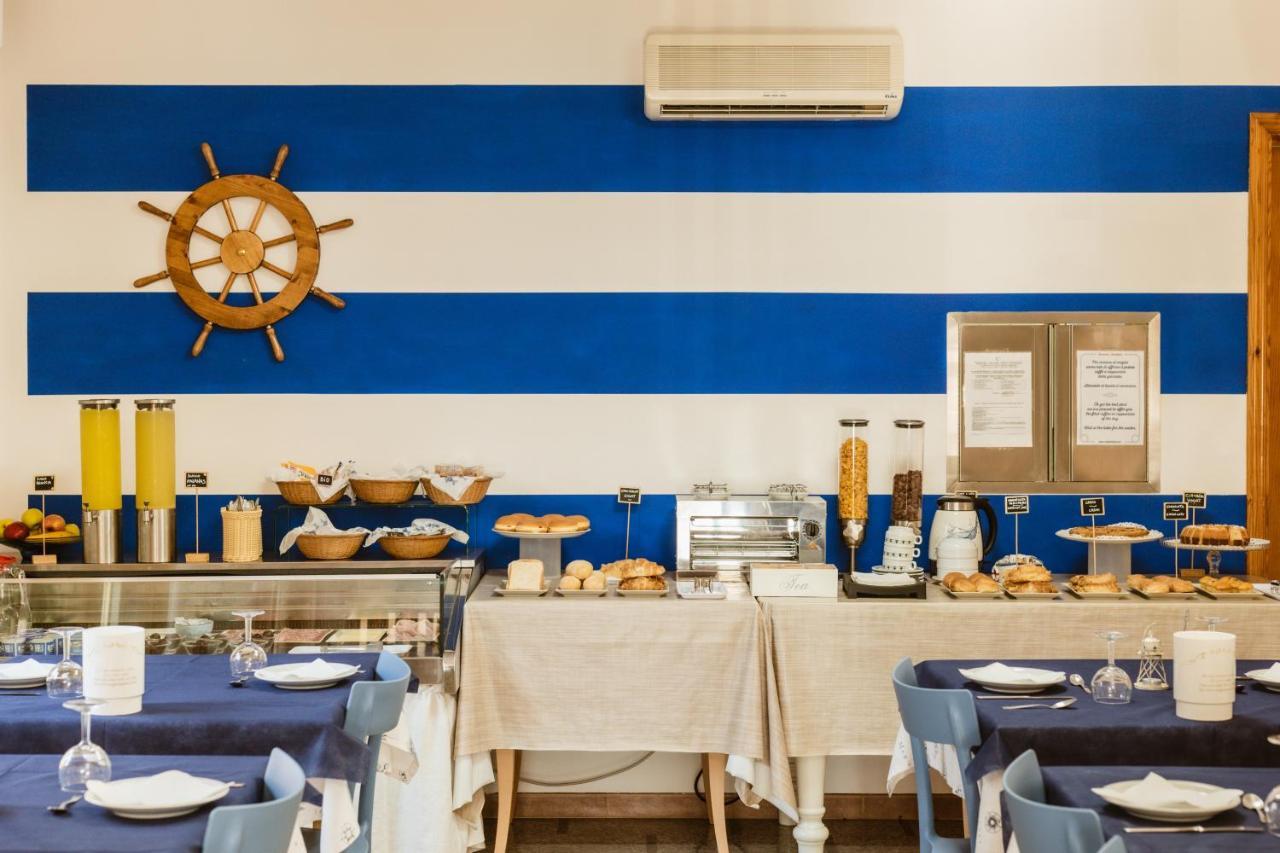 Hotel Villa Del Mare セニガッリア エクステリア 写真
