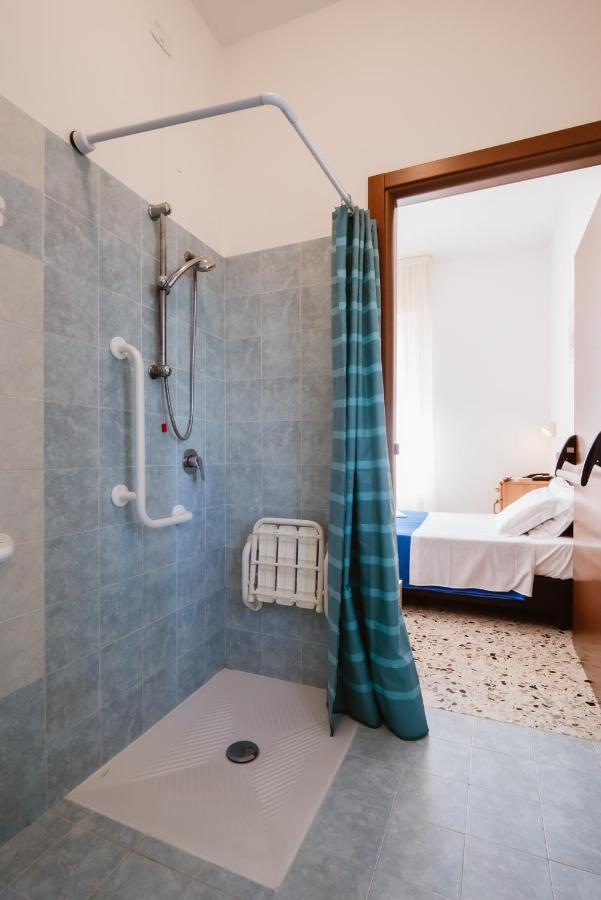 Hotel Villa Del Mare セニガッリア エクステリア 写真