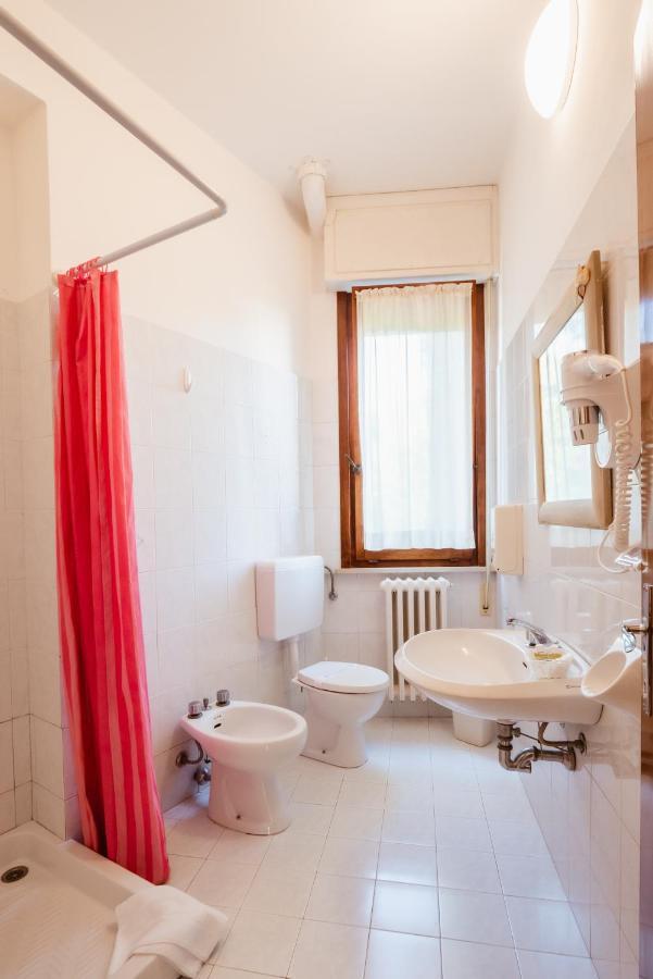 Hotel Villa Del Mare セニガッリア エクステリア 写真