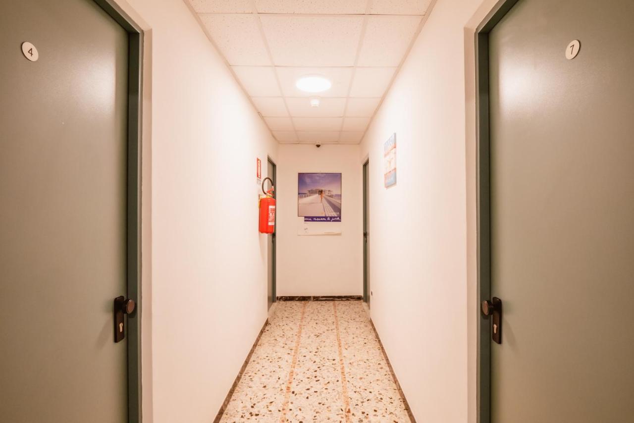 Hotel Villa Del Mare セニガッリア エクステリア 写真